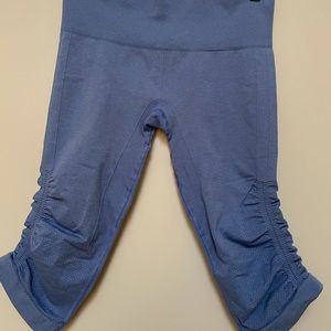 Lululemon leggings that are so cute and comfortable on! Excellent condition!